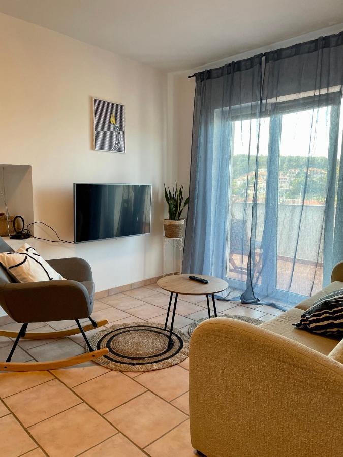 Apartment Frina I, Island Hvar イェルサ エクステリア 写真