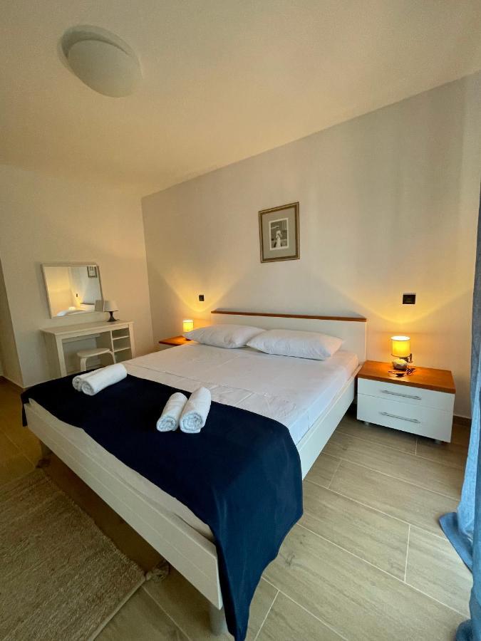 Apartment Frina I, Island Hvar イェルサ エクステリア 写真